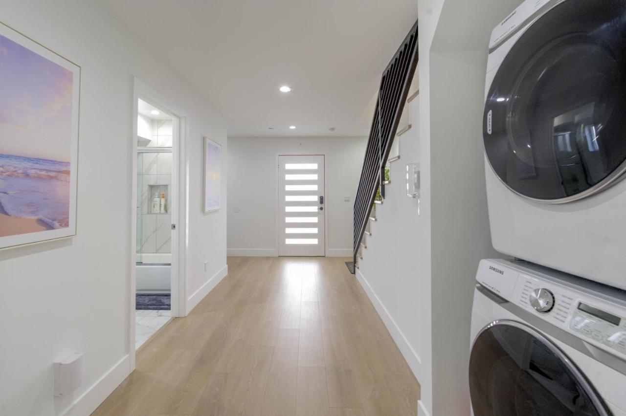 Modern Apartment In Studio City Лос Анджелис Екстериор снимка