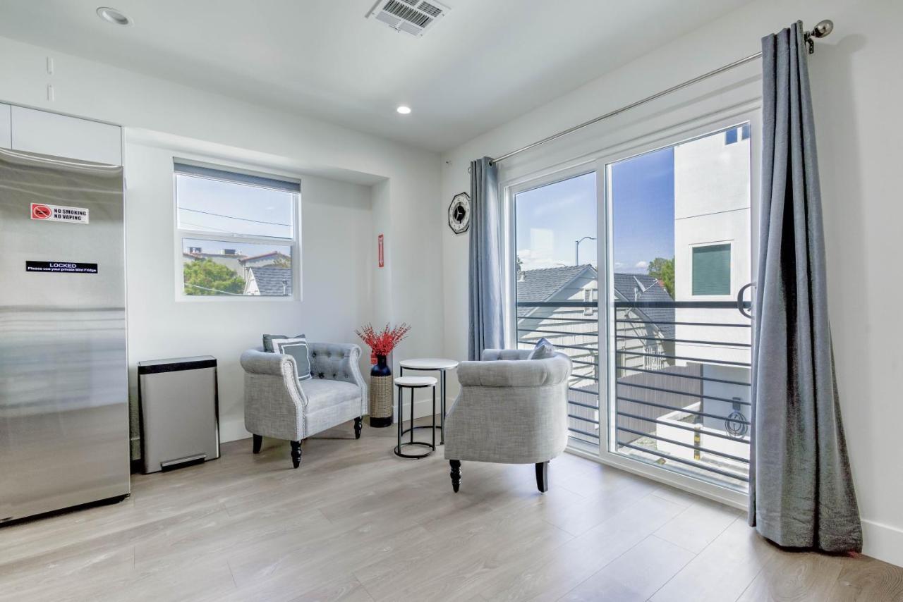 Modern Apartment In Studio City Лос Анджелис Екстериор снимка