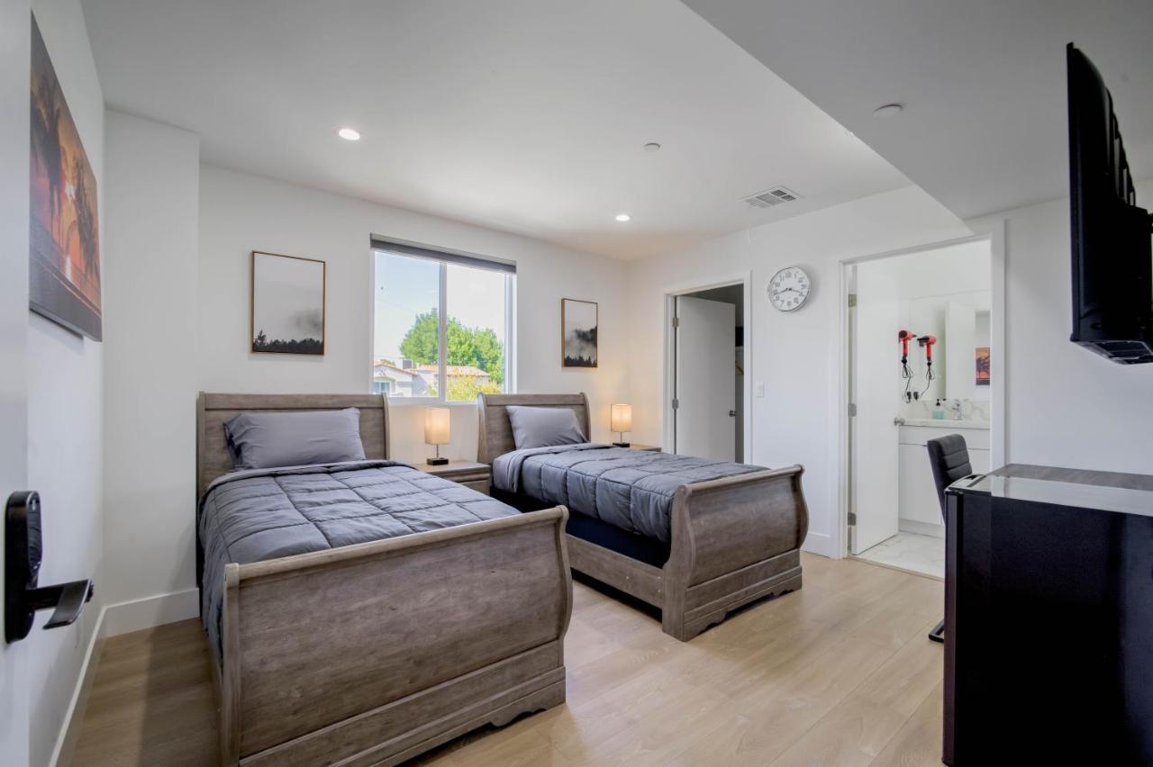Modern Apartment In Studio City Лос Анджелис Екстериор снимка