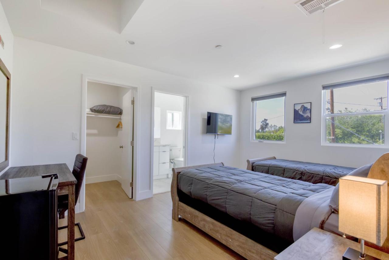 Modern Apartment In Studio City Лос Анджелис Екстериор снимка