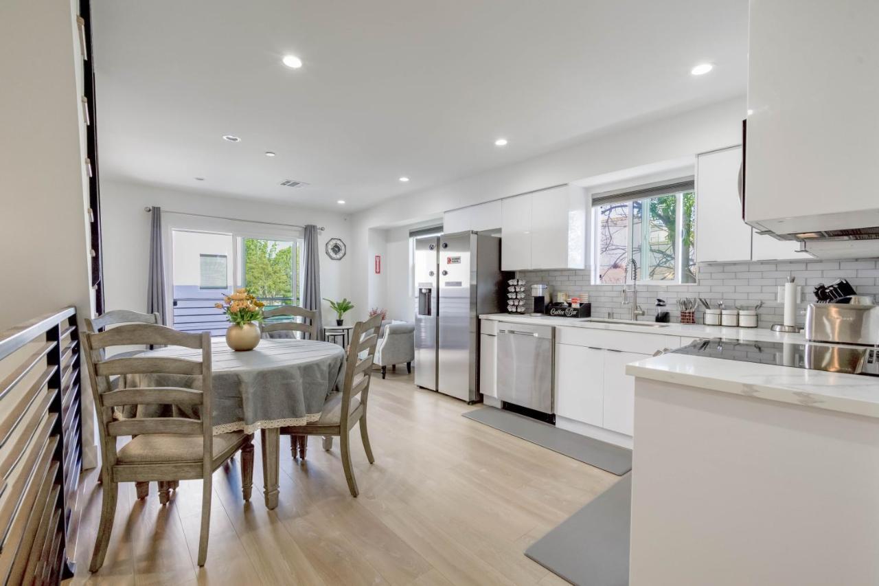 Modern Apartment In Studio City Лос Анджелис Екстериор снимка
