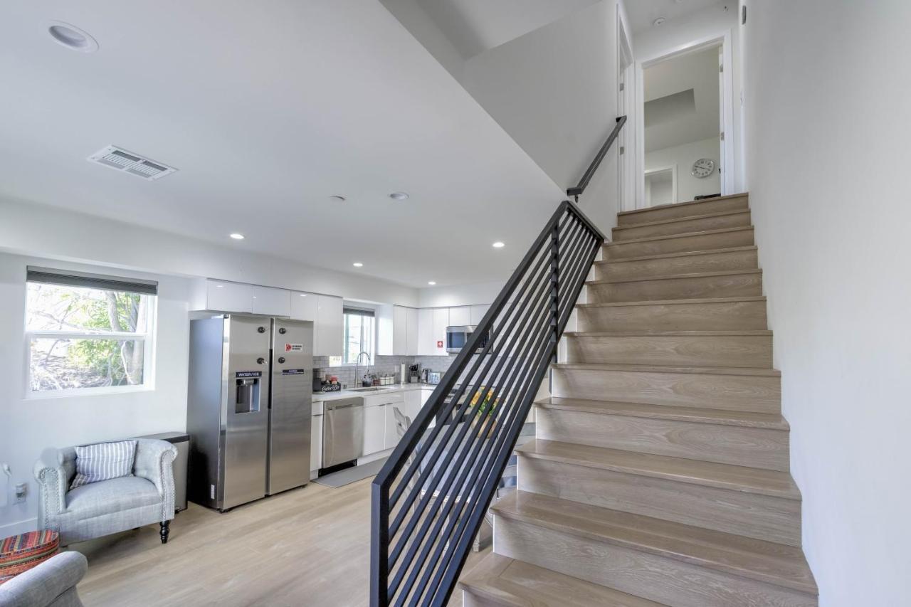 Modern Apartment In Studio City Лос Анджелис Екстериор снимка