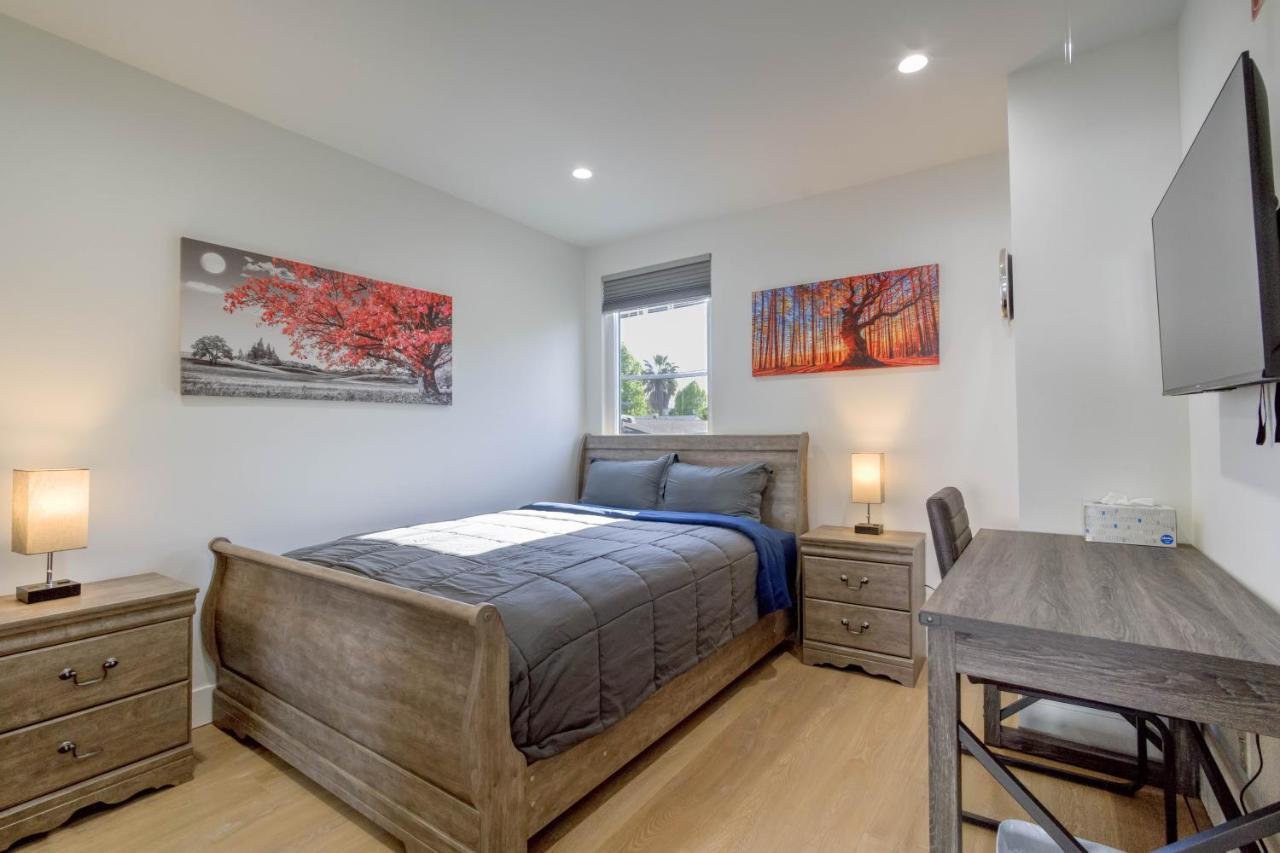 Modern Apartment In Studio City Лос Анджелис Екстериор снимка